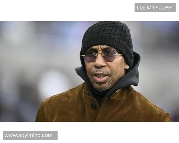 A-史密斯承认詹姆斯是历史第二！再现争议言论：他为当GOAT刷数据