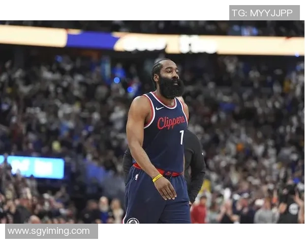 新浪詹姆斯·哈登热点小时报丨2026年01月18日08时_今日实时詹姆斯·哈登热点速递